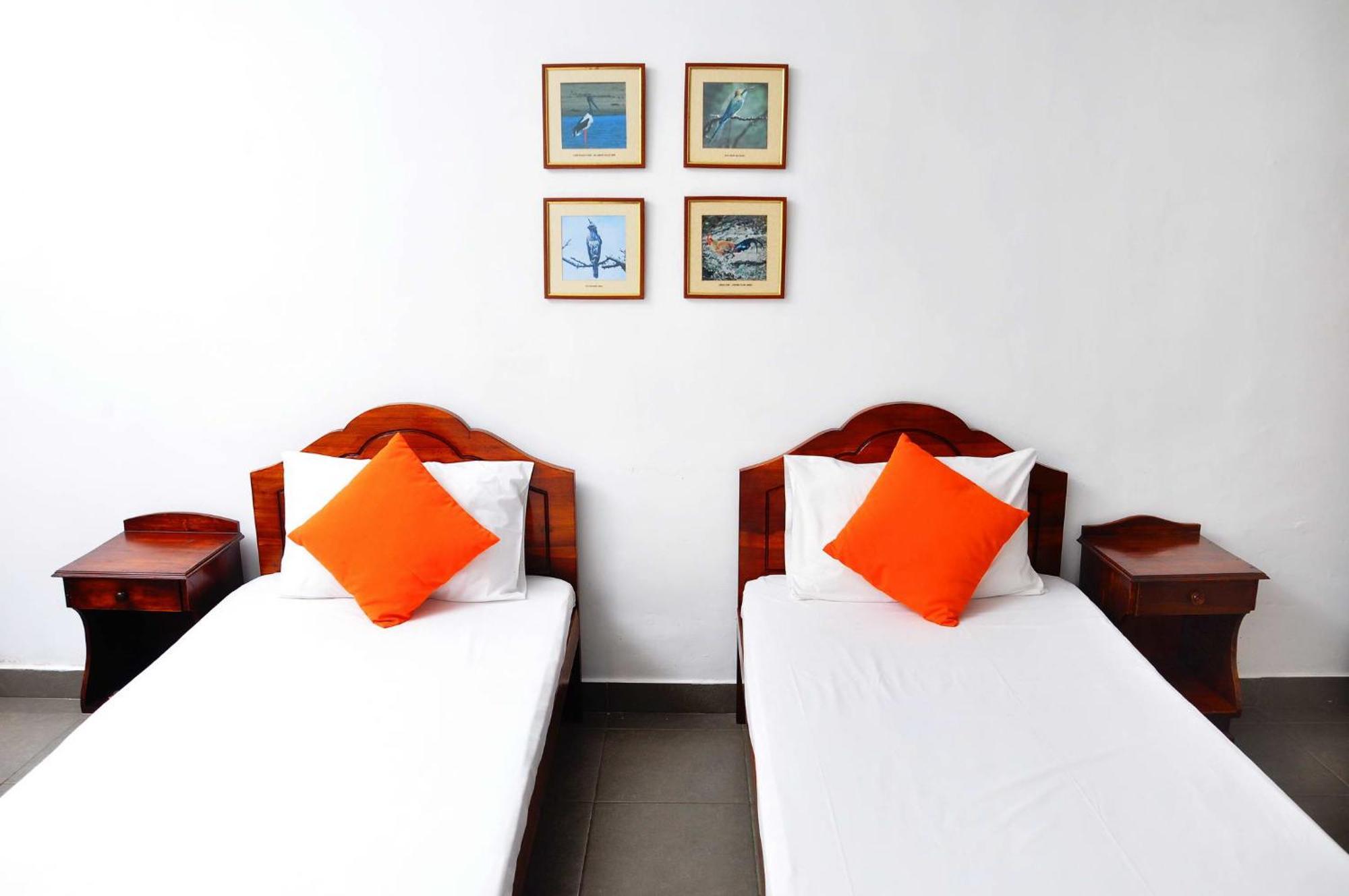 Sea View Hotel Коломбо Экстерьер фото