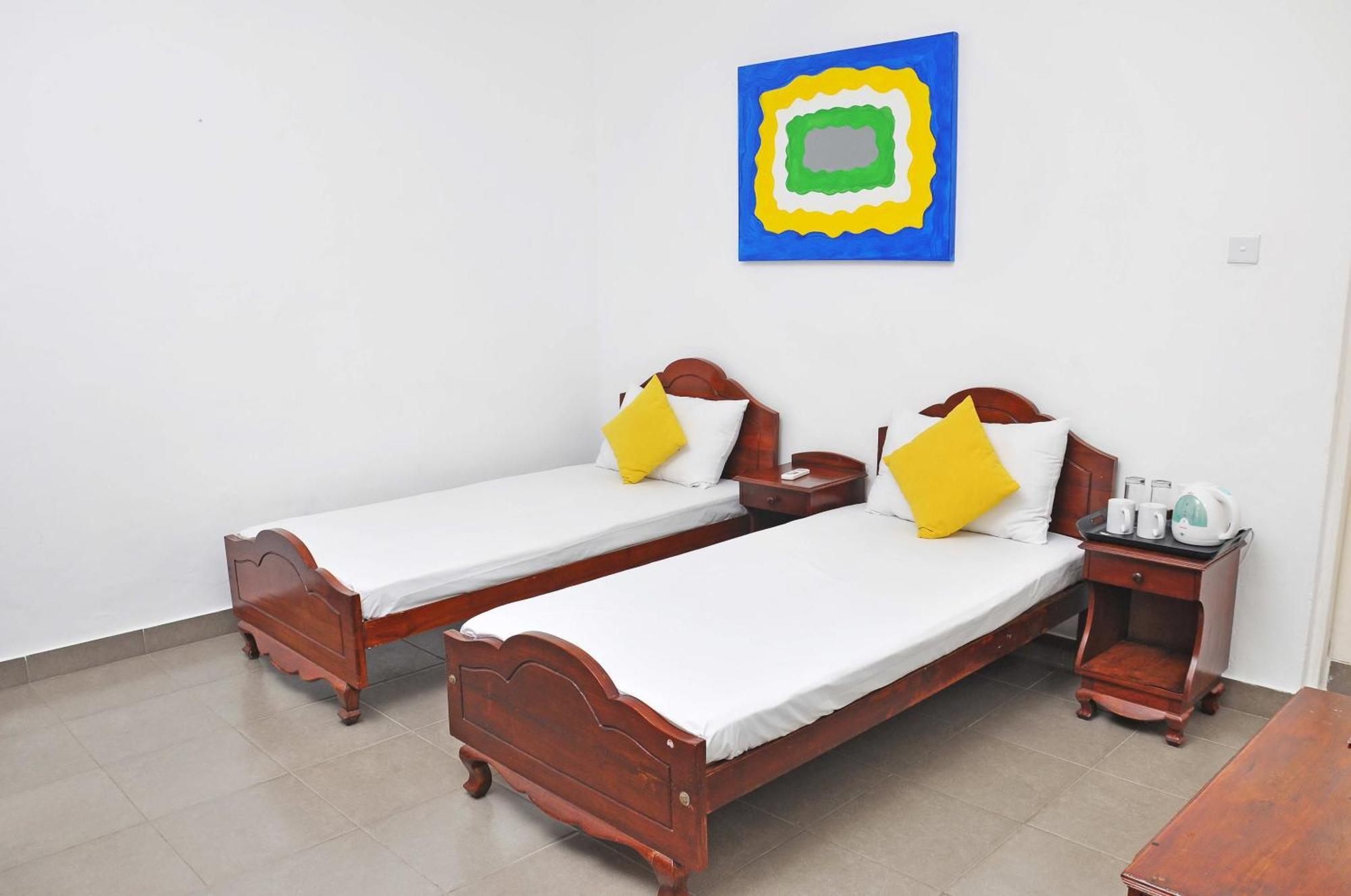 Sea View Hotel Коломбо Экстерьер фото